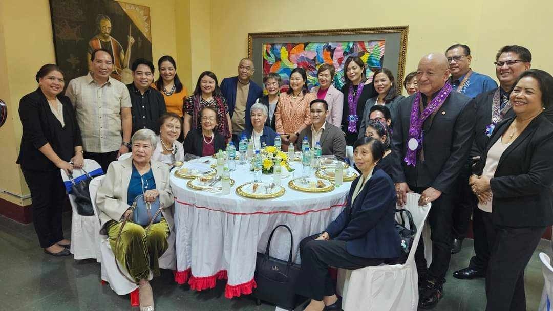 De Leon networks multi-agencies for education development